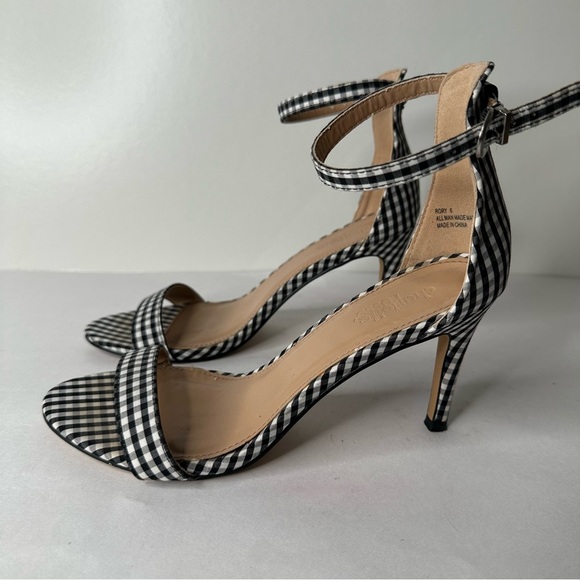 Stylish Black and White Gingham Women's Heels Size 6 - Picture 3 of 6